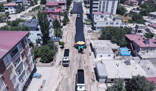 Büyükşehir, Elbistan Darende Caddesi'nde Dönüşüm Başlattı