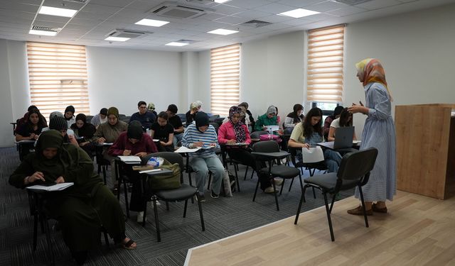 Pusula Maraş’tan Gençlere Hızlı Okuma Kursu