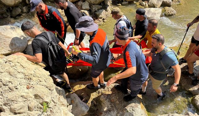 Kahramanmaraş’ta kanyonda yaralanan vatandaş kurtarıldı