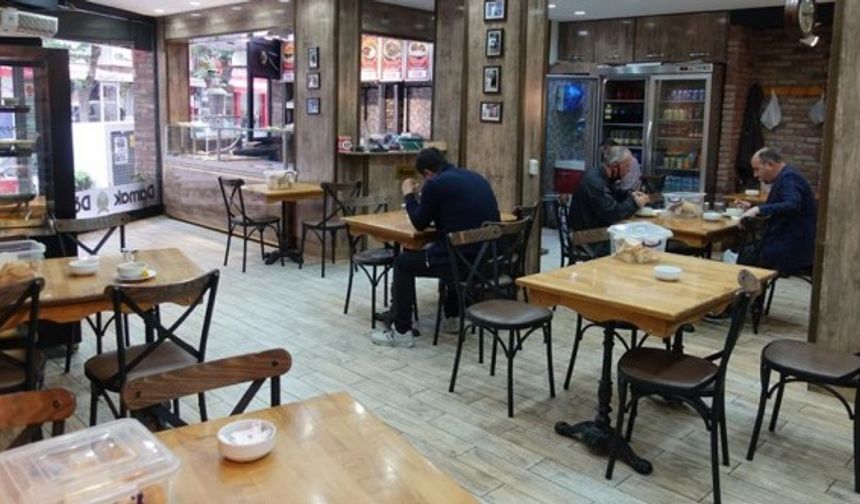 Bakanlık Duyurdu: Fahiş Fiyat ve Fiyatlarını Kapı Önüne Yazmayan İşletmelere Ceza Kesildi