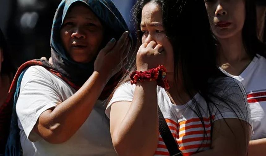 Filipinler'de 7.1 Büyüklüğünde Deprem! Film Gibi İzlediler