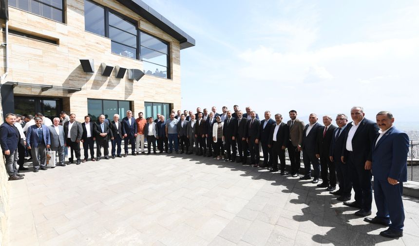 Başkan Görgel, Muhtarlarla İstişareleri Sürdürüyor