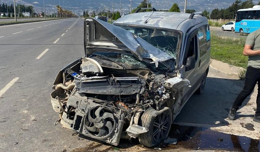 Kahramanmaraş'ta Kamyonet Kazası: 3 yaralı