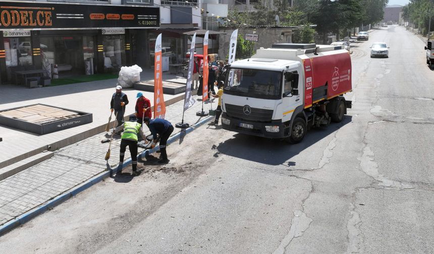 Kahramanmaraş'ta Temizlik Timi Sahada
