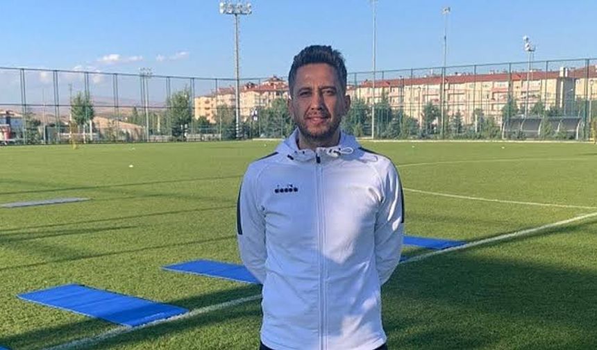 İstiklalspor Teknik Direktöründen Ayrılık Açıklaması