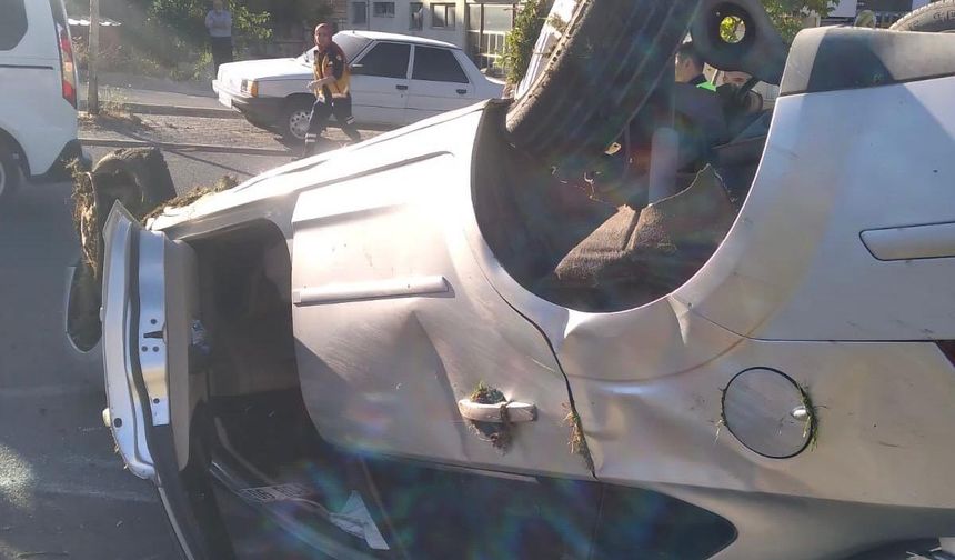 Kahramanmaraş'ta Otomobil Ters Döndü: 2 Yaralı