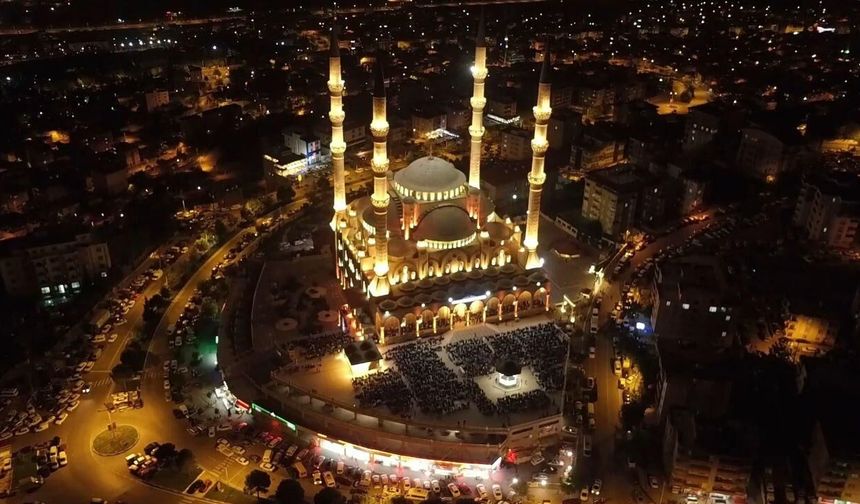 On Bir Ayın Sultanı Geliyor: 2026 Ramazan Ayı Başlangıç Tarihi Belli Oldu