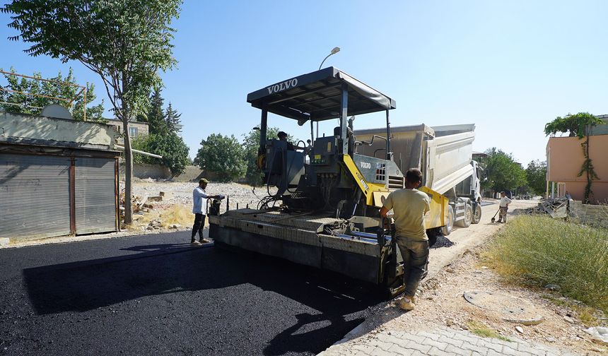 Pazarcık'ta Yollar Yenileniyor