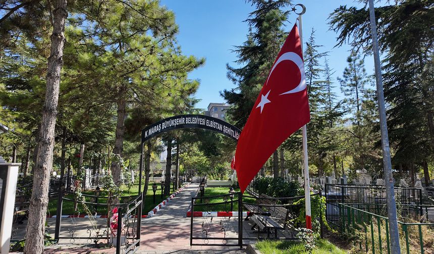 Elbistan’daki mezarlıklarda Büyükşehir’den kapsamlı bakım