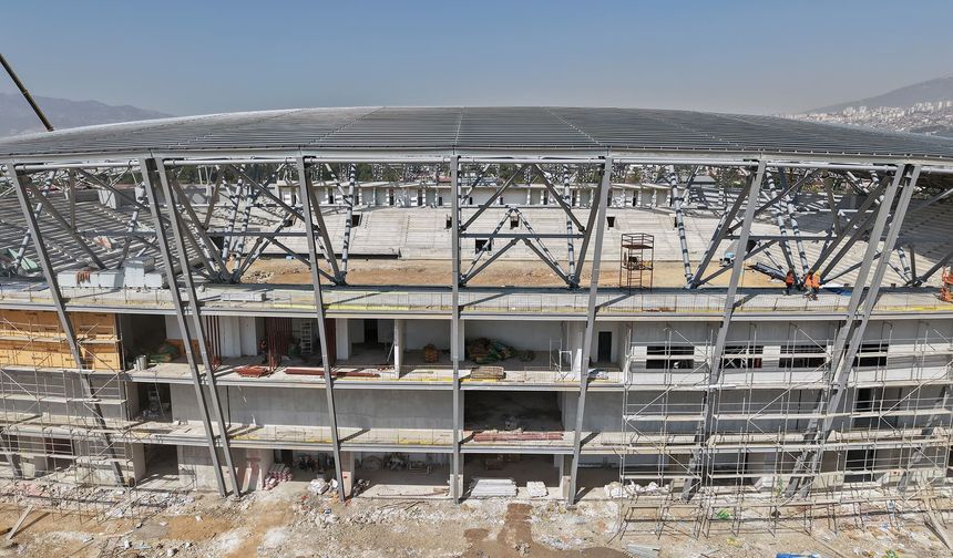 Kahramanmaraş Stadyumu’nda çalışmalar hızla ilerliyor