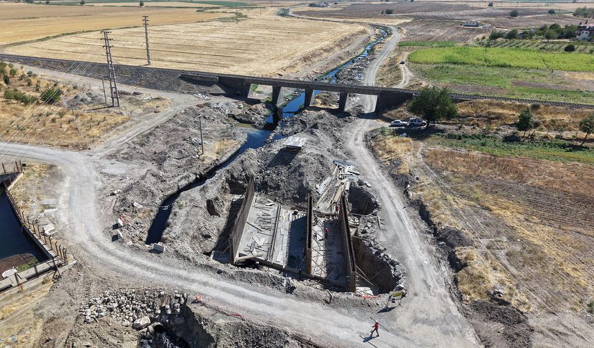 Büyükşehir’den Dulkadiroğlu’na 4 şeritli yeni köprü