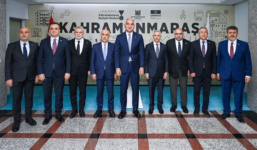 Başkan Görgel, Bakan Ersoy’u Büyükşehir’de ağırladı