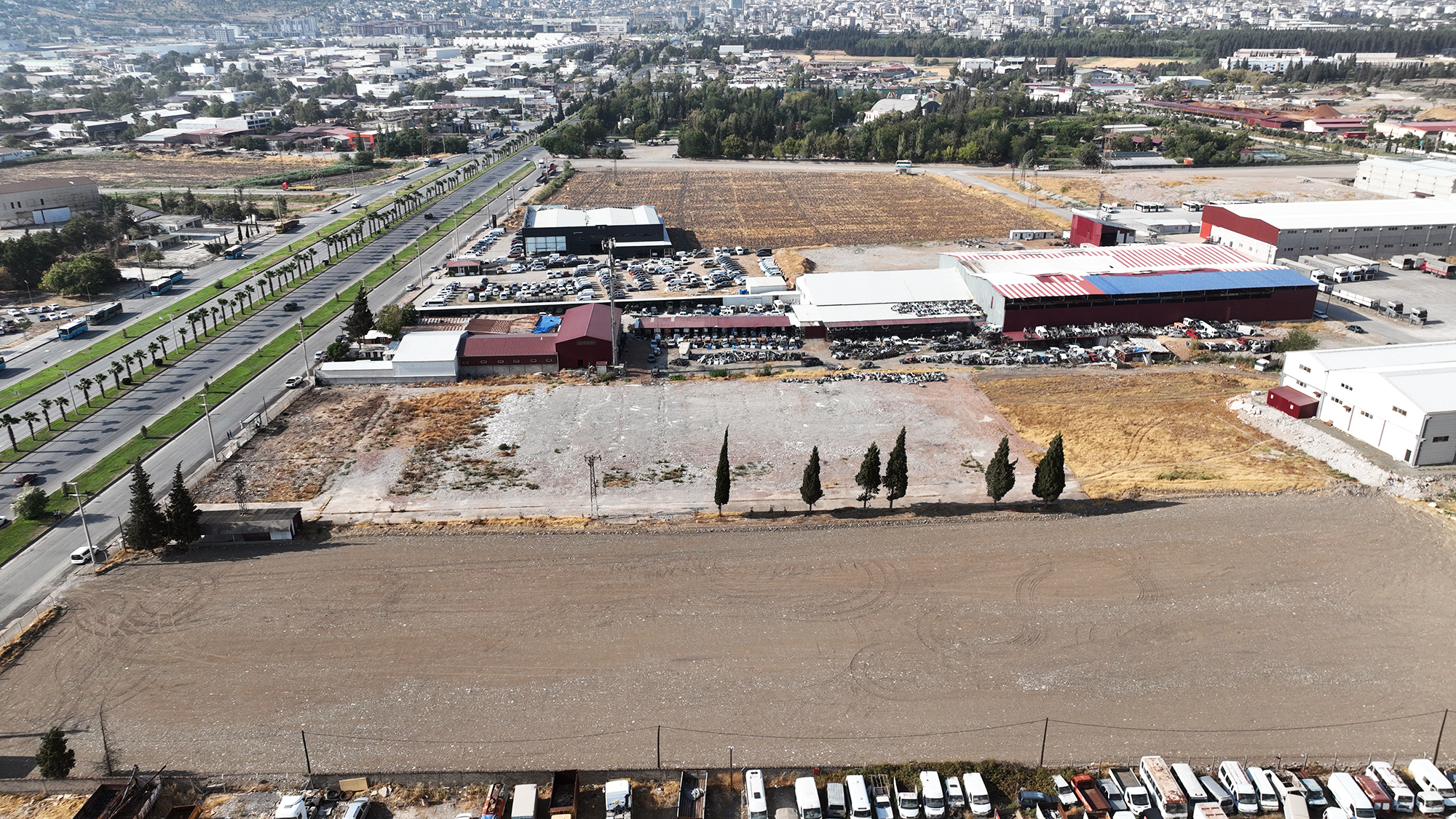 Otopark Alanı (2)