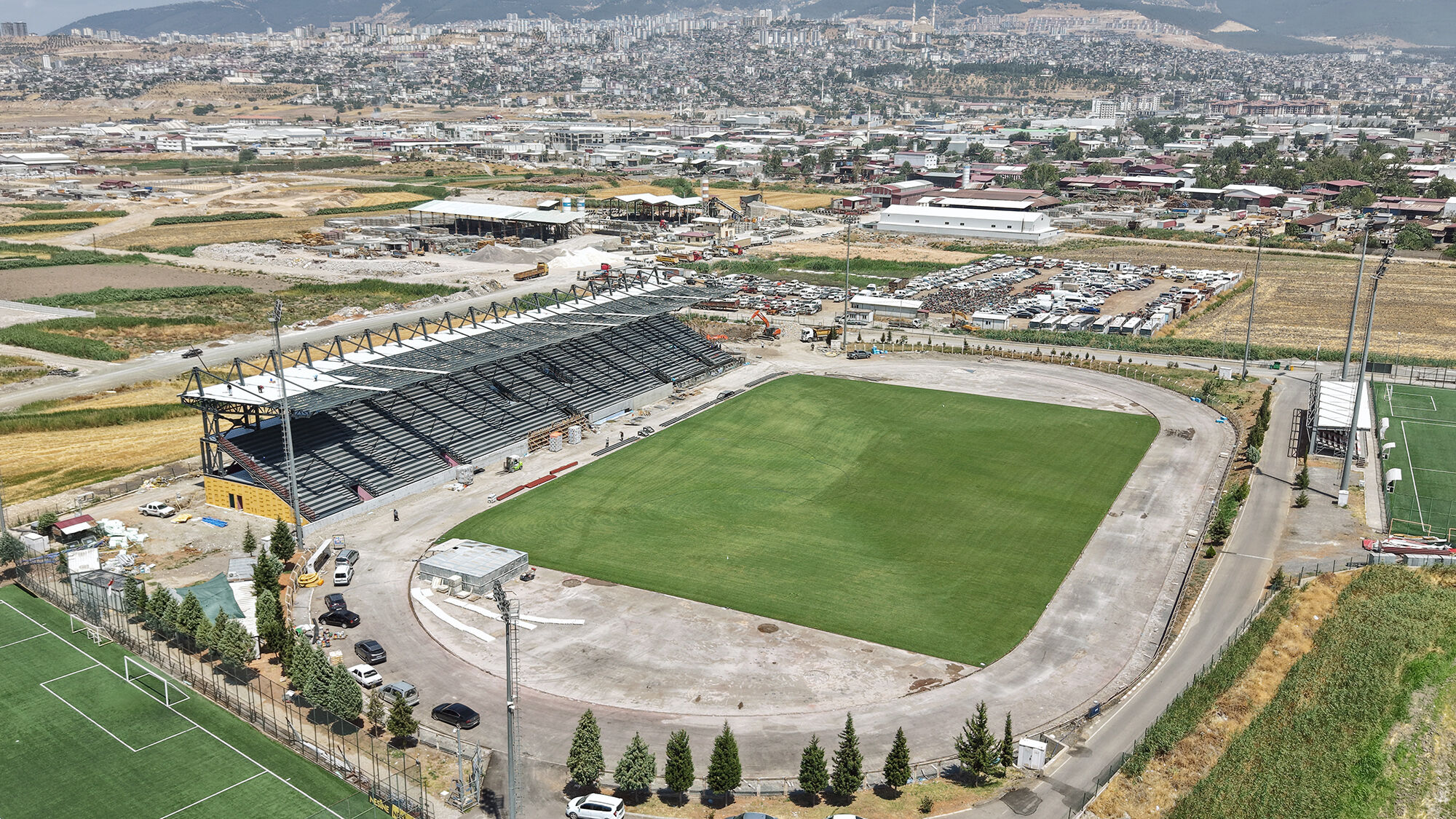 Futbol Sahası (6)