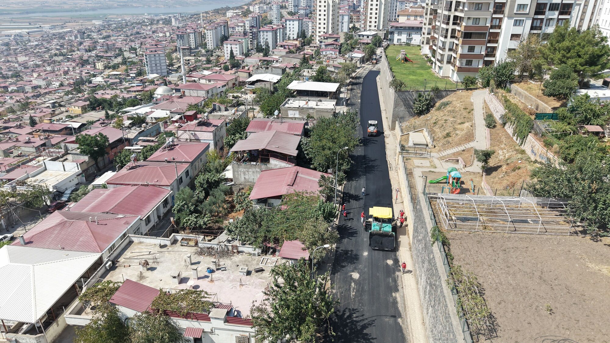 Katip Çelebi Caddesi (1)-1